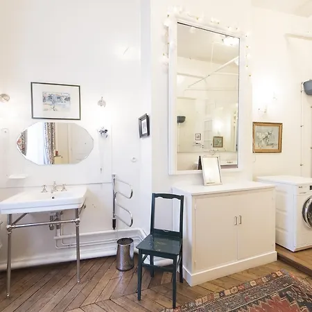 Apartment Veeve - Antique Charm By Arc De Triomphe